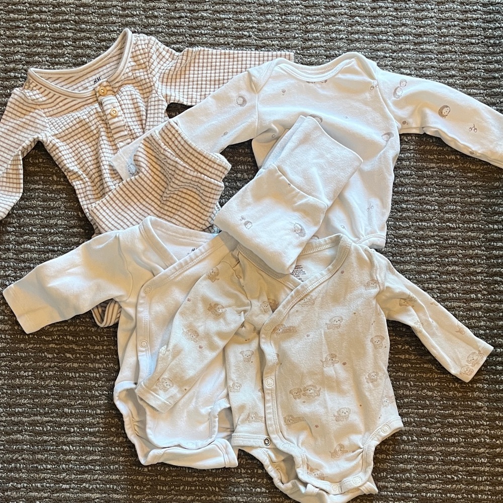 H&M, Swaddle Me, Carter’s and Sophia Grainge 0-3 month haul